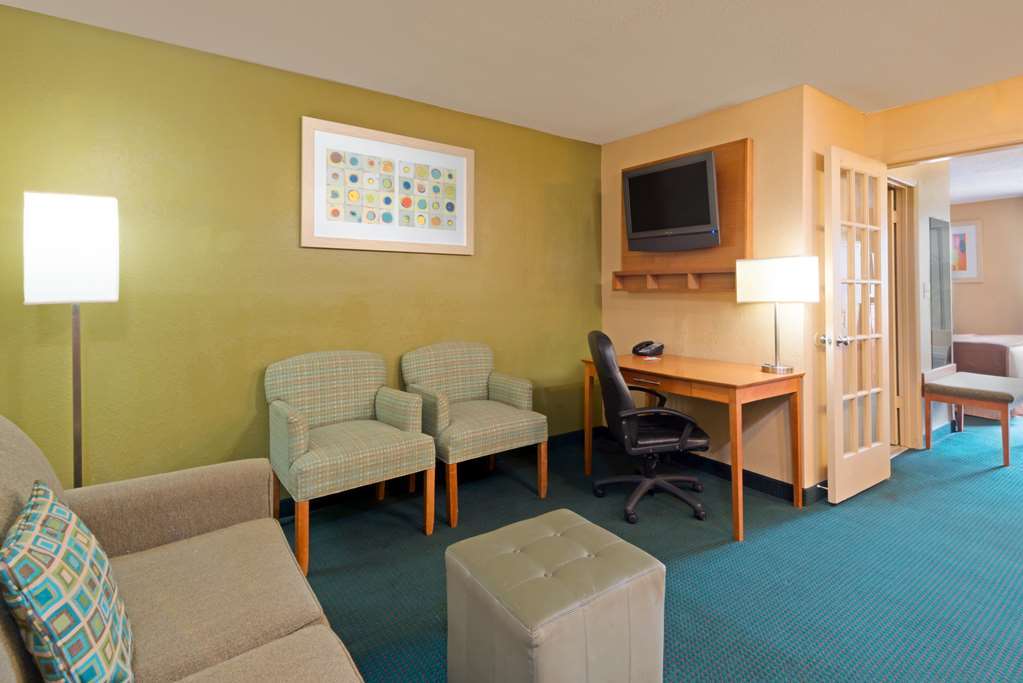 Quality Inn & Suites I-35 Near Frost Bank Center San Antonio Kamer foto